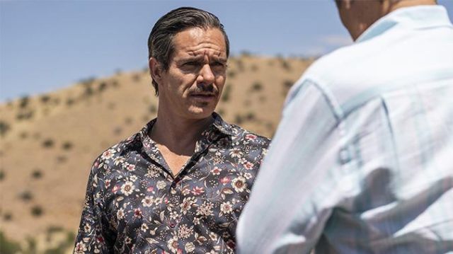 Chemise à manches longues de Lalo Salamanque (Tony Dalton) dans le Meilleur Call Saul (S05E10)
