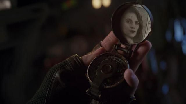 La boussole de Captain America / Steve Rogers (Chris Evans) dans Captain America : Primer Vengador