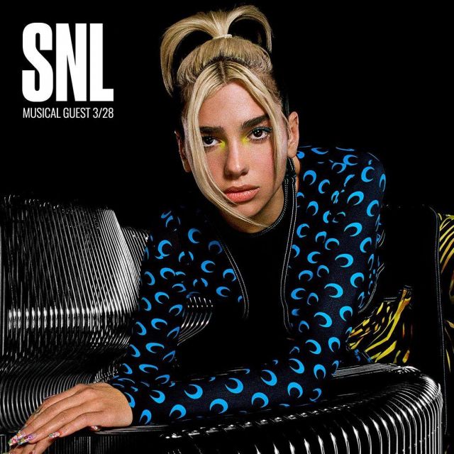The long dress with printed moon and zebra hybrid Dua Lipa in coverage of SNL 