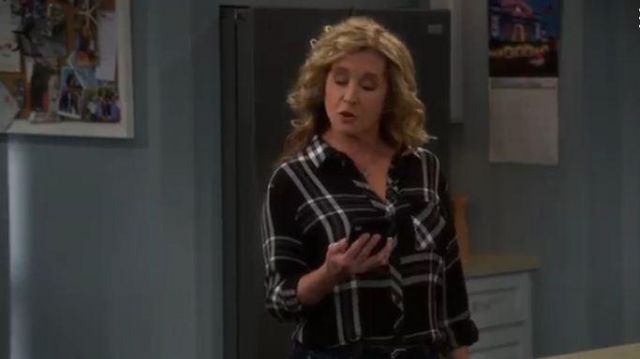 Plaid Button-Down Shirt worn by Vanessa Baxter (Nancy Travis) in Last Man Standing Season 8 Episode 20