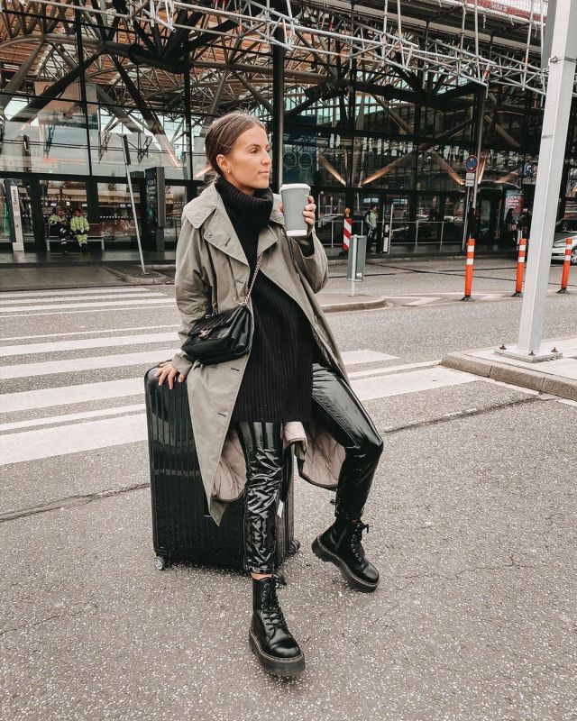 An­kle boots of Sonja on the Instagram account @shoppisticated