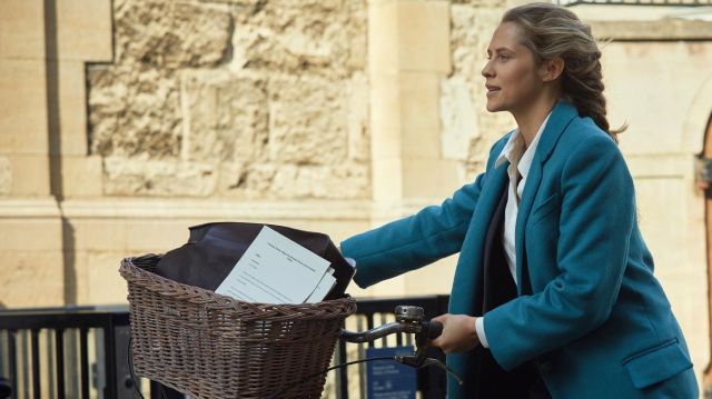 Blue Coat worn by Diana Bishop (Teresa Palmer) in A Discovery of Witches (S01E01)