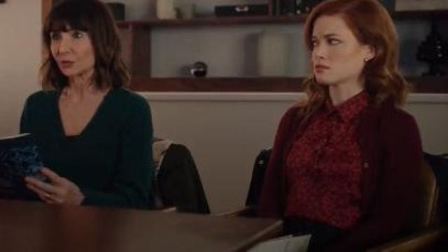 Cot­ton Blend Cardi­gan worn by Zoey (Jane Levy) in Zoey's Extraordinary Playlist Season 1 Episode 11