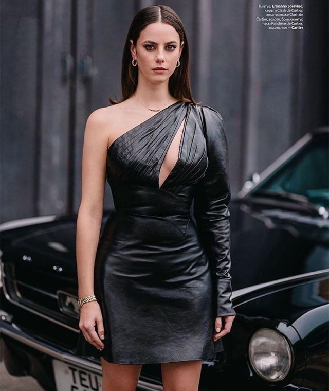 The asymmetrical dress leather-like Kaya Scodelario in the magazine InStyle Russia (March 2020)