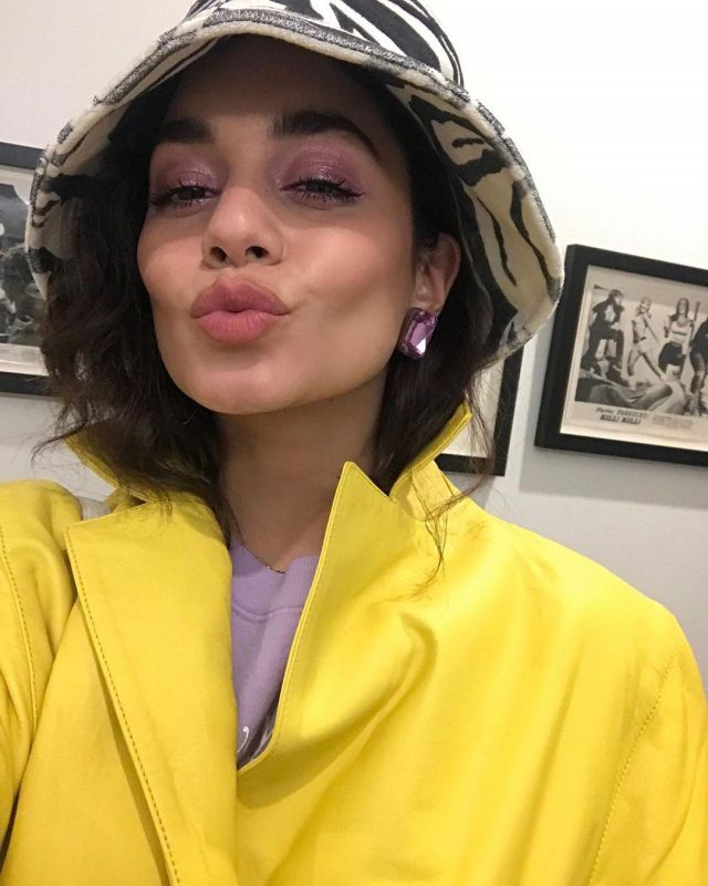 Manque de Couleur Zebra Chapeau porté par Vanessa Hudgens sur son Instagram account @vanessahudgens