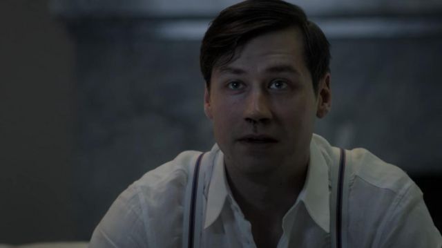 White linen shirt worn by Viktor (David Kross) in Rising High | Spotern