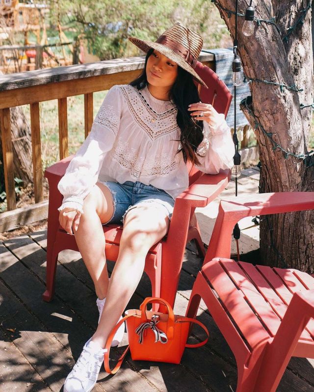Brixton Joan­na Hat of Lily Rose on the Instagram account @withlovelilyrose