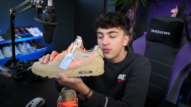 La paire de Nike x Off-White de Inoxtag dans la vidéo All my Sneakers ! Je vous montre toutes mes paires de chaussures (J'en ai vraiment beaucoup ????) 
