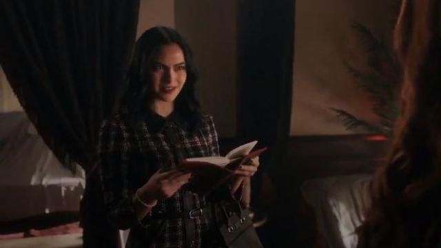 La robe en tweed de Veronica Lodge (Camila Mendes) dans Riverdale (S04E11)