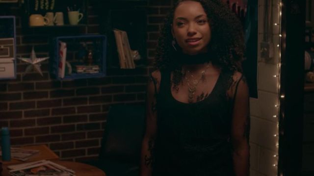 Black Top worn by Samantha White (Logan Browning) as seen in Dear White People S02E08