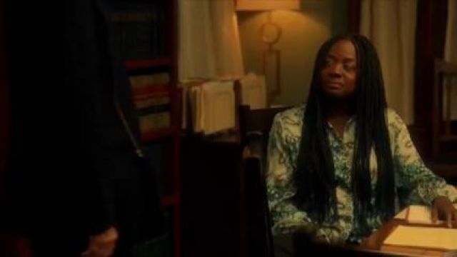 Pais­ley Shirt worn by Annalise Keating (Viola Davis) in How to Get Away with Murder Season 6 Episode 13