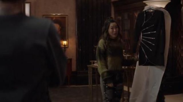 Se­quin Dis­tressed High-Rise Straight-Leg Jeans worn by Mary Hamilton (Nicole Kang) in Batwoman Season 1 Episode 18