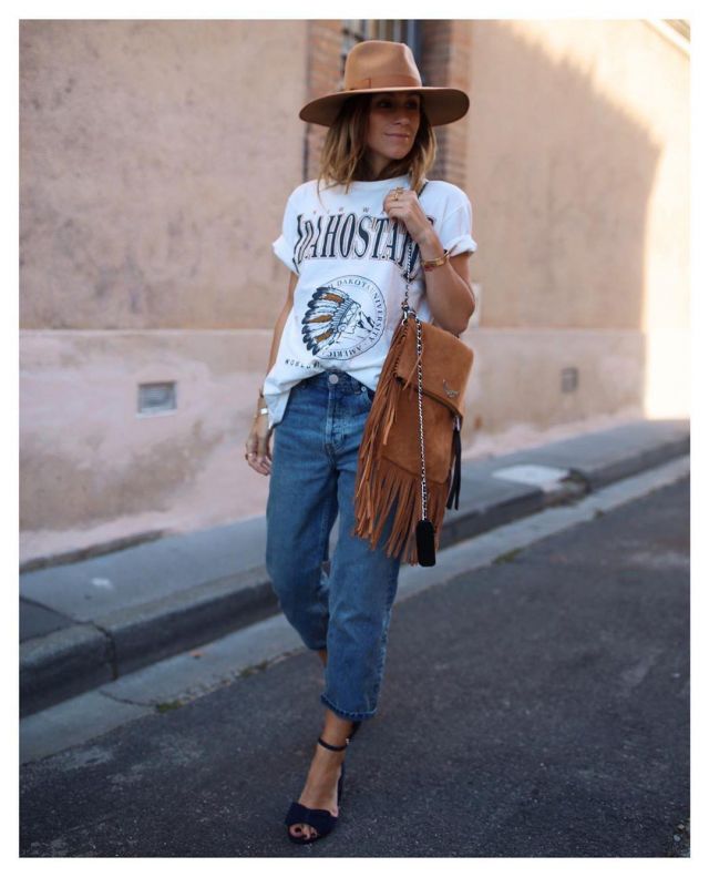 The Jean Right High Waist Farleigh worn by Cindy on his account Instagram @boho_addict