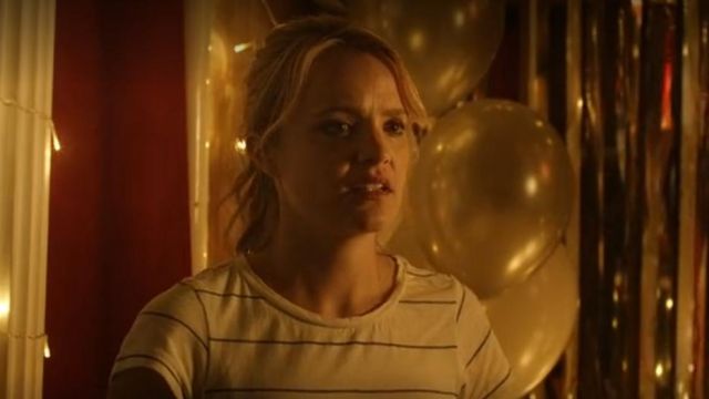 The striped t-shirt white and black worn by Jo (Laura Aikman) in Lovesick (S02E02)