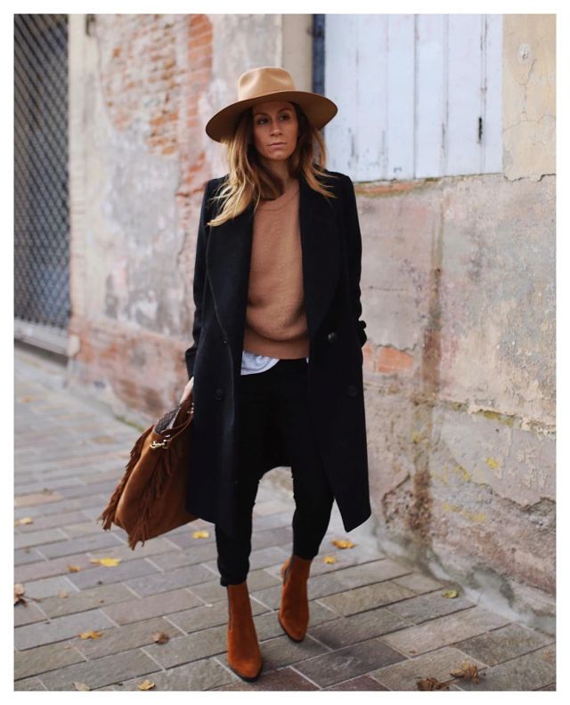 Les bottes avec Ta­lons Obliques Topshop de Cindy sur son compte Instagram @boho_addict