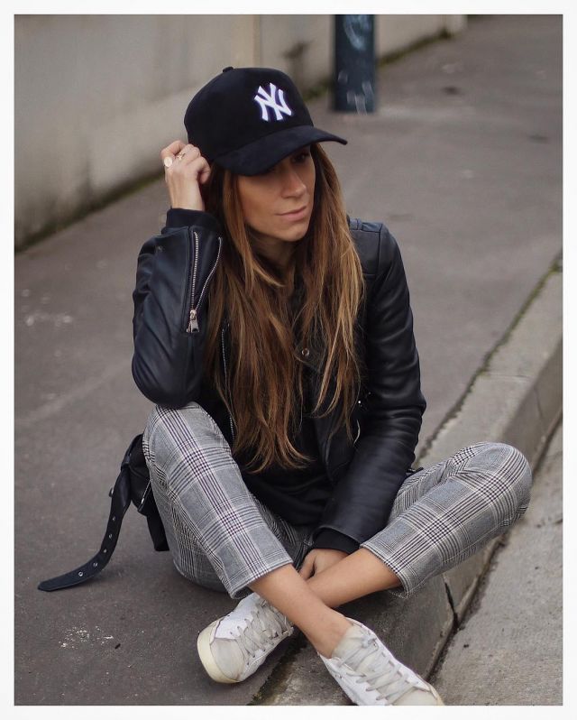 The biker jacket AllSaints worn by Cindy on his account Instagram @boho_addict