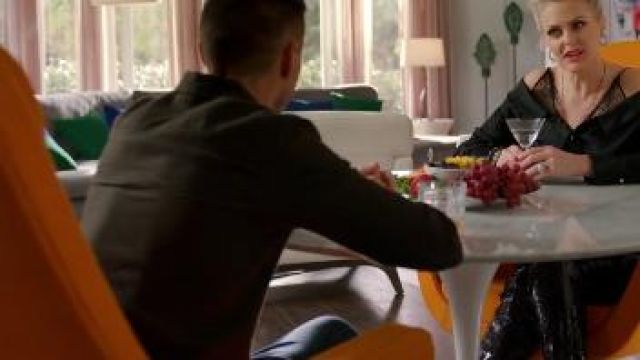 Se­quin Jog­ger worn by Alexis Carrington (Elaine Hendrix) in Dynasty Season 3 Episode 20