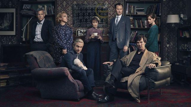 The dress of beige room of Benedict Cumberbatch aka Sherlock Holmes, on a promotional photo of the Sherlock series