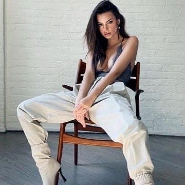 Wandler Cream Leather An­kle Boots of Emily Ratajkowski on the Instagram account @emrata May 11, 2020