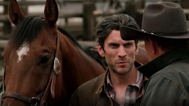 Brown leather jacket worn by Jamie Dutton (Wes Bentley) in Yellowstone (Season 3 trailer)
