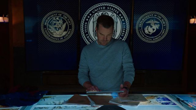 Microsoft Surface Pro used by G. Callen (Chris O'Donnell) in NCIS: Los Angeles (S11E13)