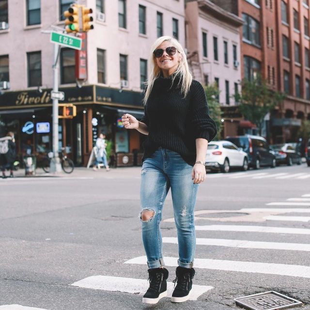 Ripped High Waist Skin­ny Jeans of Morgan on the Instagram account @fashionfriesx