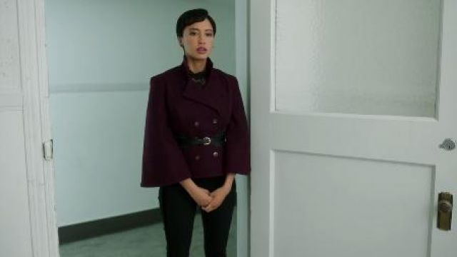 Vel­vet Striped Jeans worn by Nora Antony (Andy Allo) in Upload Season 1 Episode 10