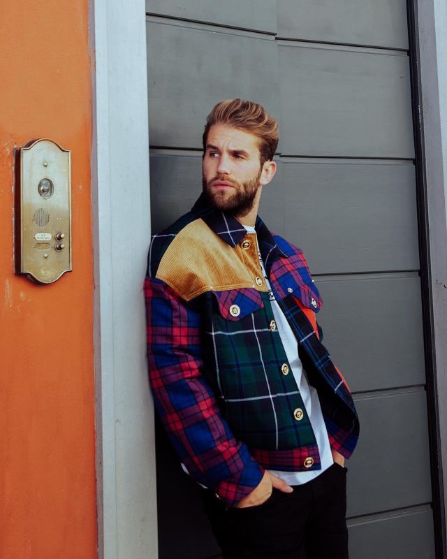 Button-Front Shirt Jacket worn by Andre Hamann on his Instagram account @andrehamann