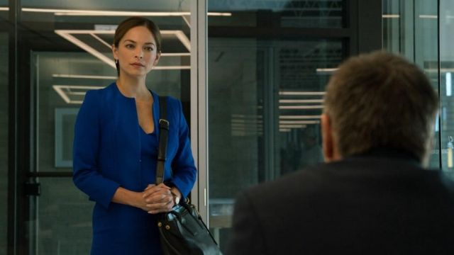 Blue V-Neck Dress worn by Joanna Hanley (Kristin Kreuk) in Burden of Truth (Season 2 Episode 1)