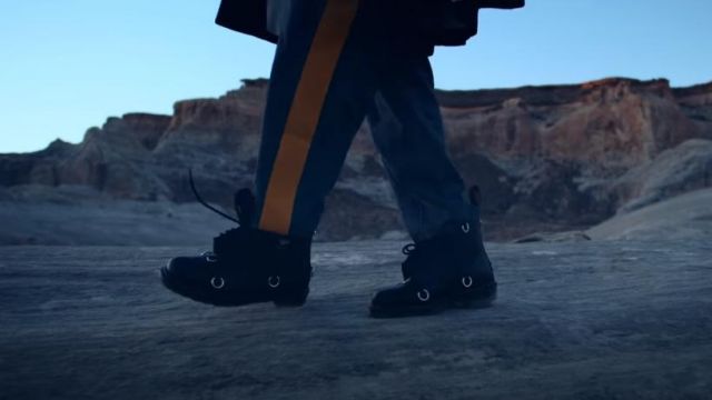 Ankle boots Raf Simons x Dr. Martens brought by Future in her video clip Tycoon
