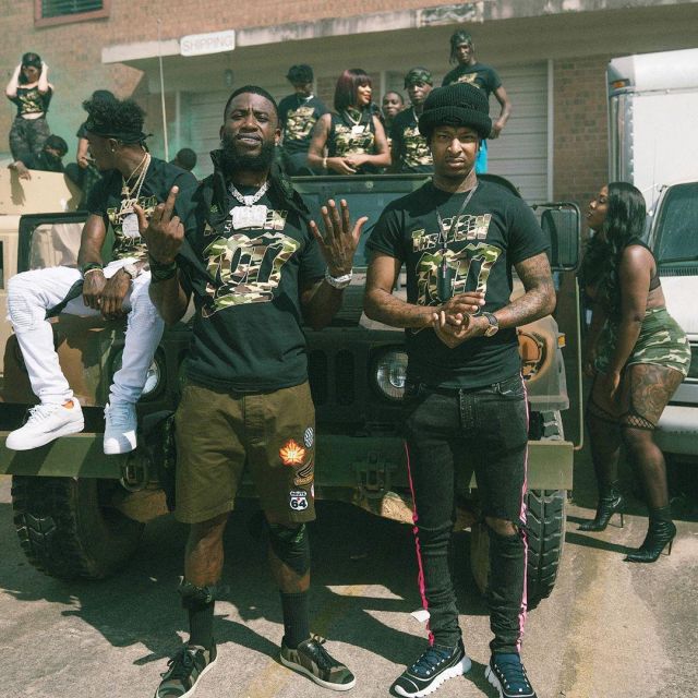 Dsquared2 Patch Cargo Shorts portés par Gucci Mane sur l'Instagram account @laflare1017