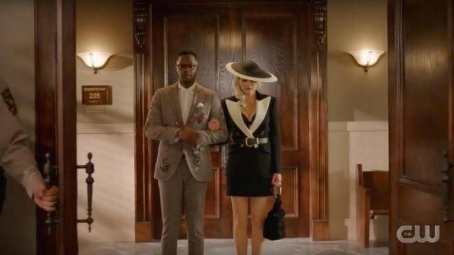 Black Fur Bag worn by Alexis Carrington (Elaine Hendrix) in Dynasty (S03E08)