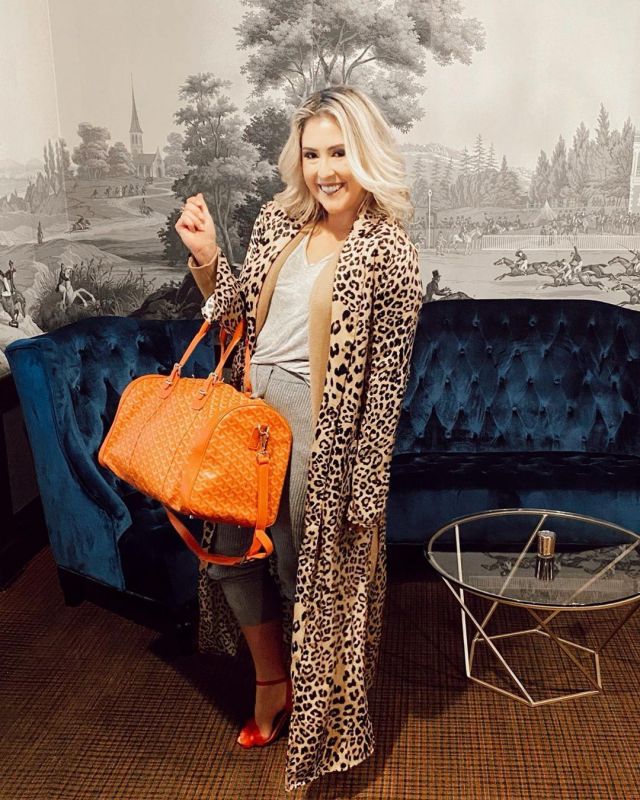 Cheetah Delaney Duster of Kat Ensign on the Instagram account @katwalksf
