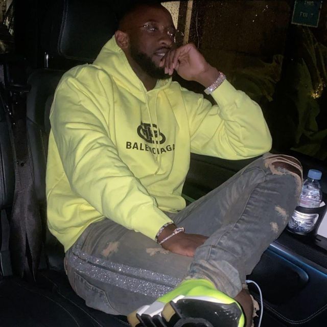 Le sweatshirt à capuche jaune Balenciaga porté par Moussa Dembélé sur son compte Instagram @mdembele_10