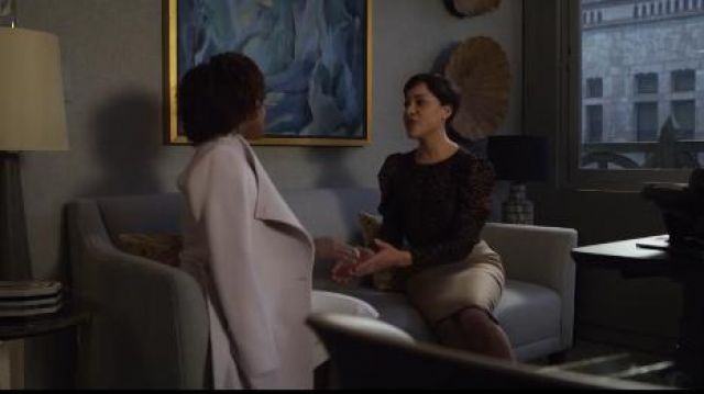 Print­ed Puff Sleeve Top worn by Lucca Quinn (Cush Jumbo) in The Good Fight Season 4 Episode 6