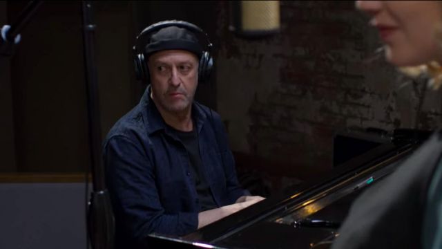 The black bonnet with reverse of Randy (Randy Kerber) in The Eddy (S01E07)