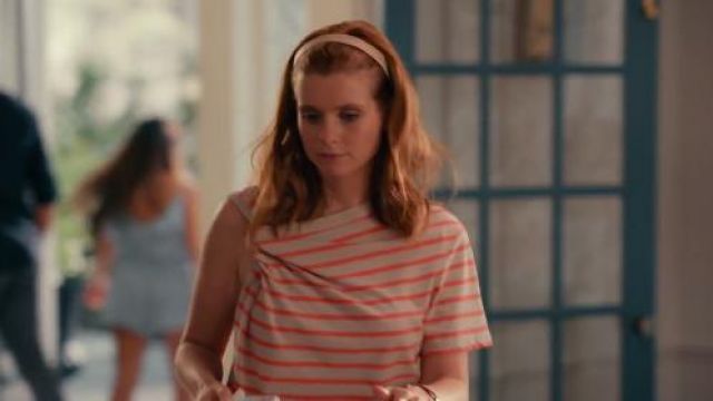 Rayé Twist Tee porté par Maddie Townsend (JoAnna Garcia) dans Sweet Magnolias Saison 1 Épisode 6