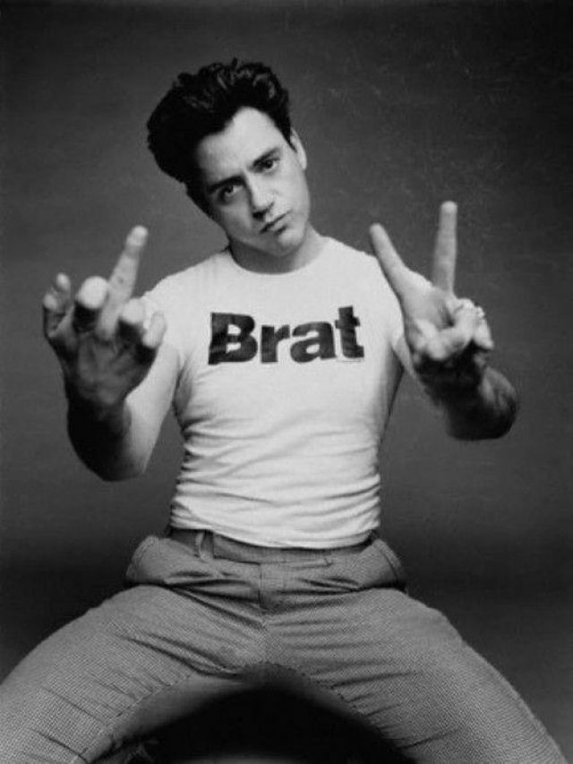 The t-shirt Brat worn by Robert Downey Jr on an old photo