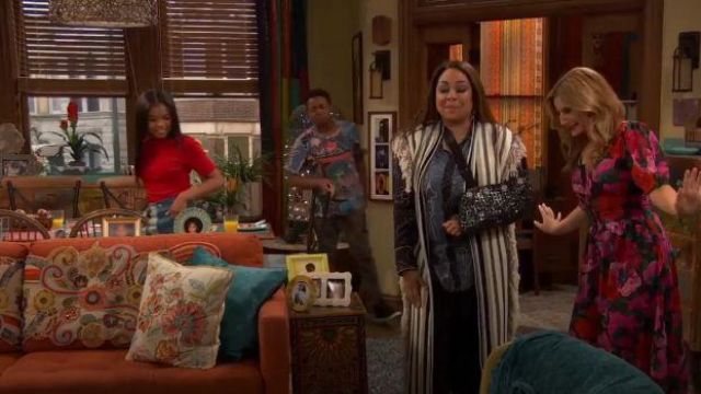 White Striped Knit Jacket worn by Raven Baxter (Raven-Symoné) in Raven's Home Season 3 Episode 26