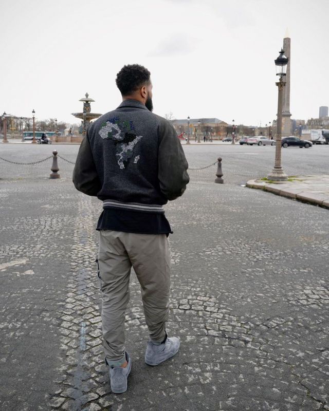 The sheep jacket Louis Vuitton, Odell Beckham Jr. on his account Instagram @obj