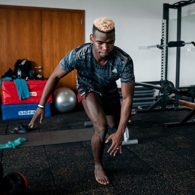 The printed t-shirt Adidas worn by Paul Pogba on his account Instagram @paulpogba