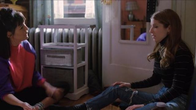 Ripped Jeans usés par Darby (Anna Kendrick) dans l'Amour de la Vie Saison 1 Épisode 2