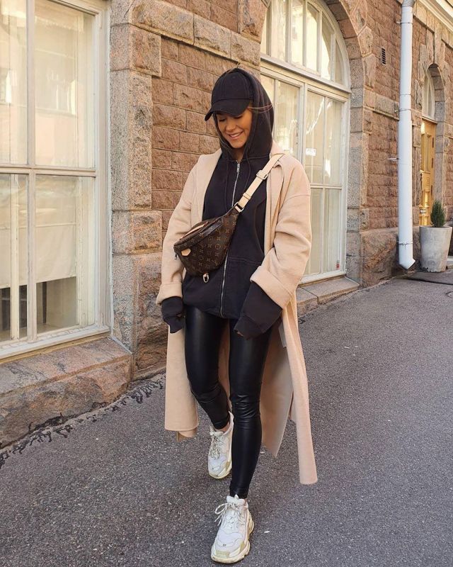 The leather leggings black Michael Kors by Marianna Mäkelä on his account Instagram @mariannnan