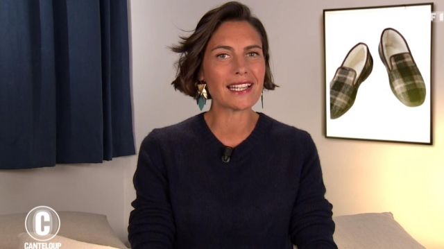 The earrings of Alessandra Sublet's in It is Canteloup