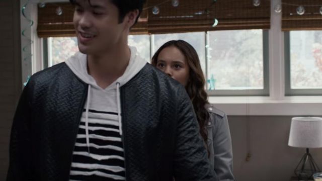 The bomber jacket leather worn by Zach Dempsey (Ross Butler) in 13 Reasons Why (S04E01)