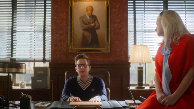 Bee Sweater worn by Payton Hobart (Ben Platt) in The Politician (S02E01)