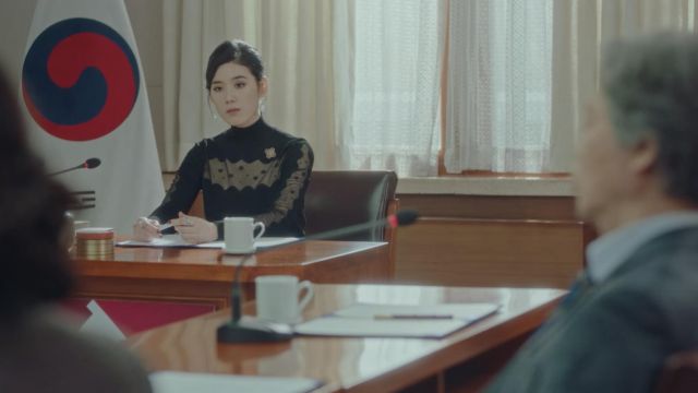 Alexander McQueen Ottoman High-Neck Knit Top worn by Koo Seo Ryeong (Jung Eun-chae) in The King: Eternal Monarch (S01E3)