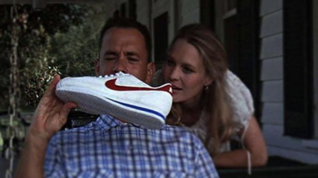 La paire de Nike Cortez offerte à Forrest Gump (Tom Hanks) dans le film Forrest Gump