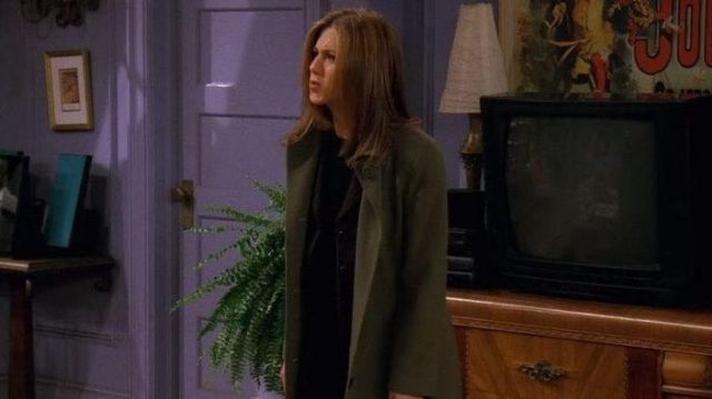 Abrigo verde oliva usado por Rachel Green (Jennifer Aniston) en Friends (S03E15)