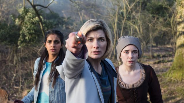 Blue Star Sweater worn by Yasmin Khan (Mandip Gill) in Doctor Who (Season 11 Episode 8)